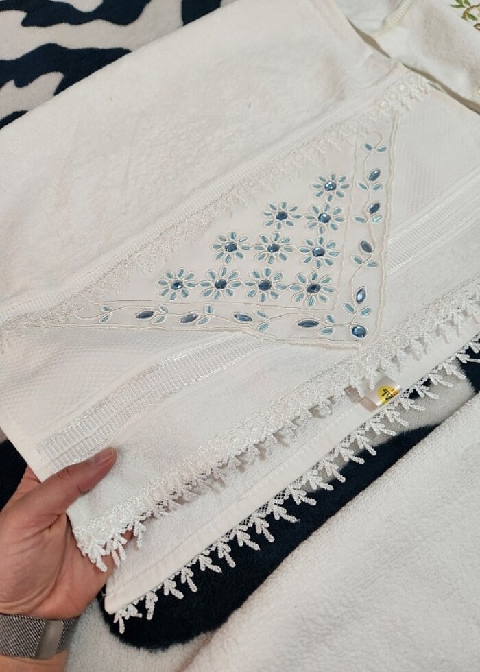 İşlemeli havlu - Görsel 4