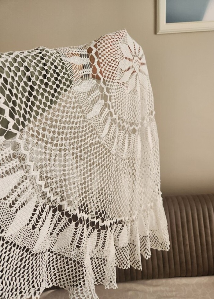 Fiskos masa örtüsü dantelli - Görsel 4