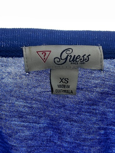 xs Beden mavi Renk Guess T-shirt %70 İndirimli.