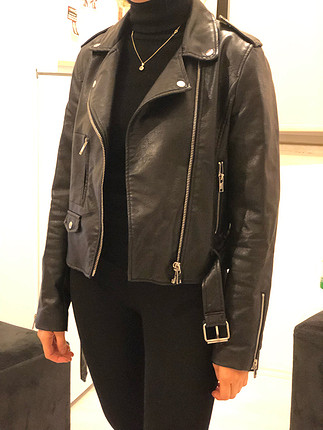 m Beden Bershka Deri ceket