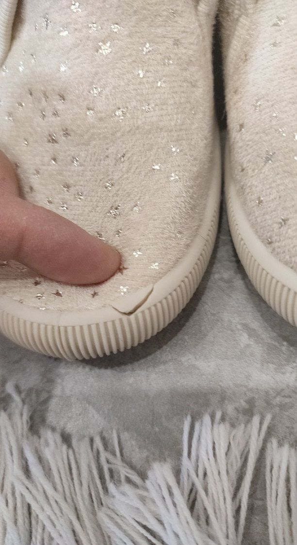 Kız Çocuk Beyaz Sıcak Terlikler Velcro - Görsel 2