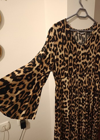 Leopar Desenli Uzun Salaş Kadın Elbise - Görsel 2