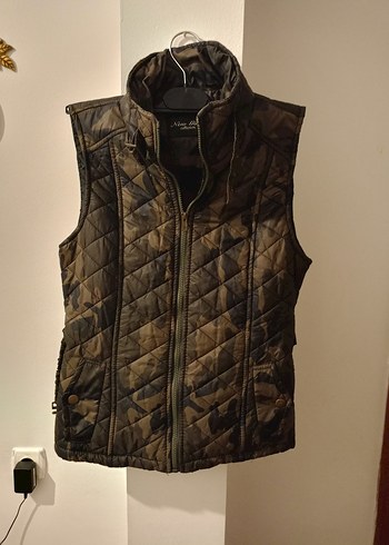 Kahverengi Kamuflaj Desenli Kemerli Kadın Yelek - Görsel 2