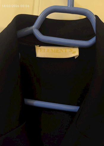 Siyah Düğmeli Uzun Kadın Ofis Kabanı - Görsel 3