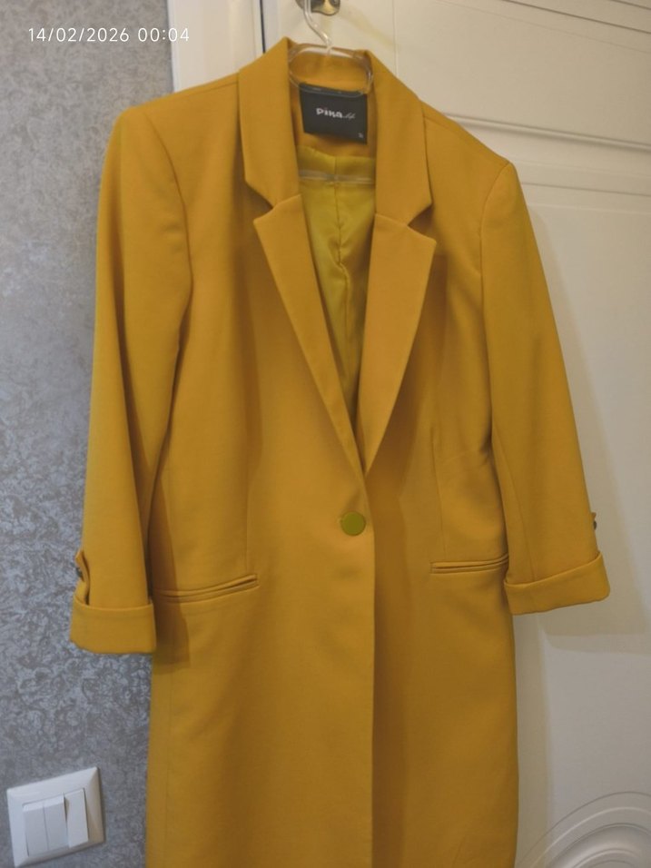 Sarı Düğmeli Kadın Midi Blazer - Görsel 2