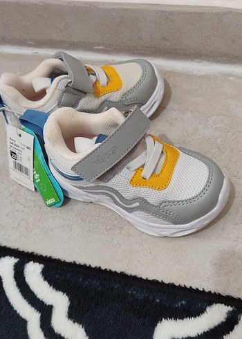 Erkek Çocuk Beyaz Gri Cırtcırtlı Spor Ayakkabı - Görsel 2