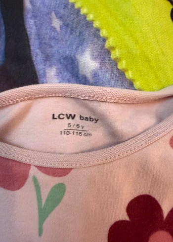 LC Waikiki Uzun Kollu Çiçek Desenli Bebek Kız Tulumu