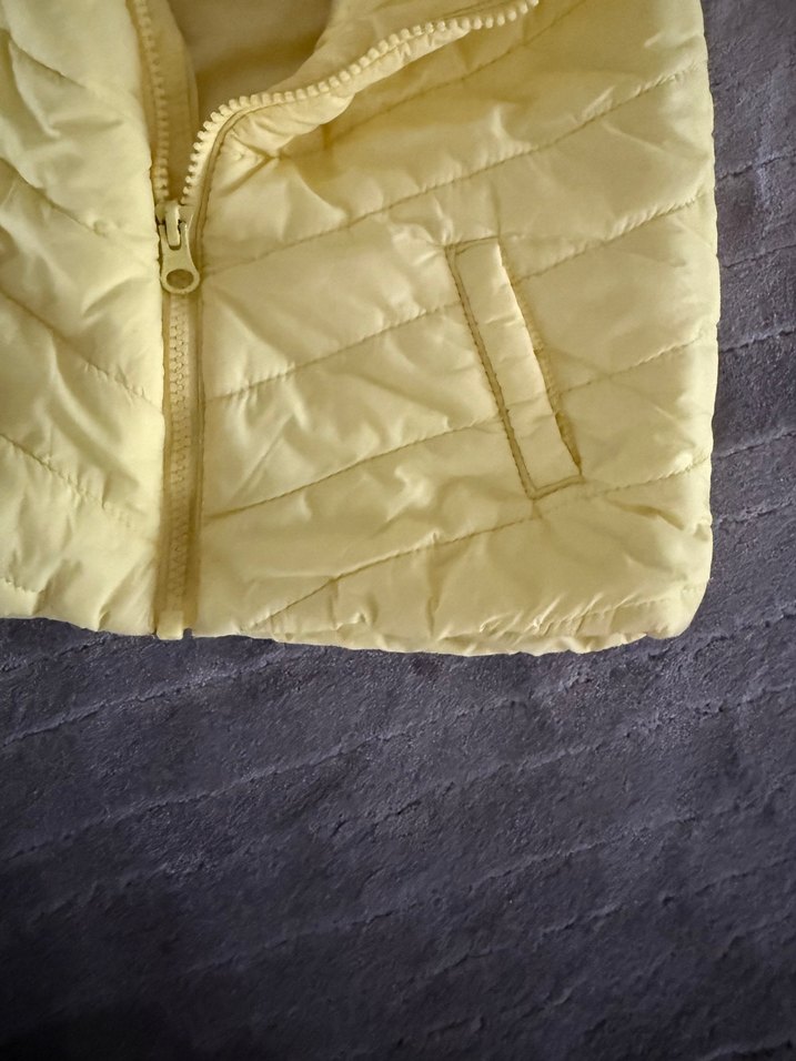 Sarı Kapüşonlu Kız Yeleği Fermuarlı - Görsel 4