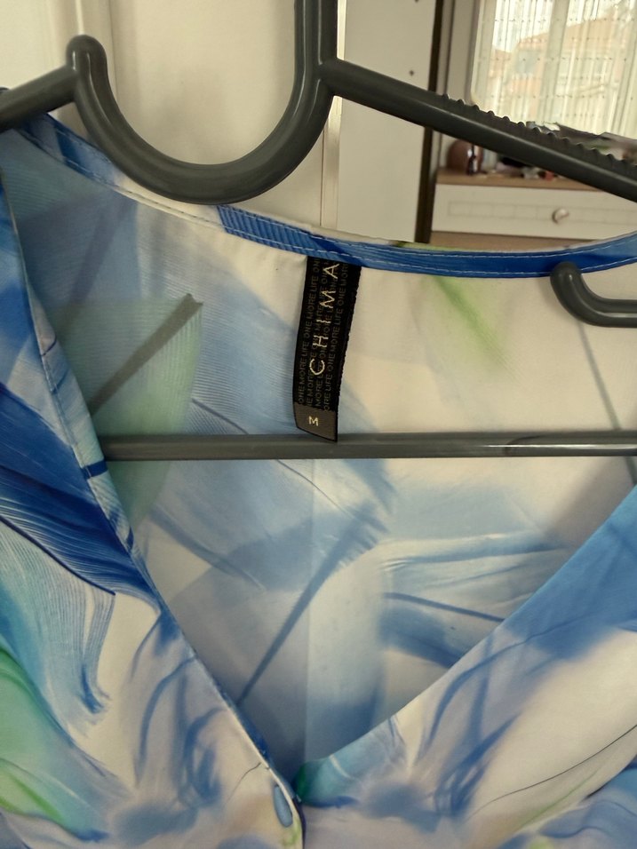 Mavi V Yaka Bağlamalı Kadın Gömlek - Görsel 3