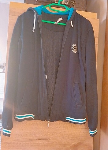Kalın şapkalı hırka sweatshirt