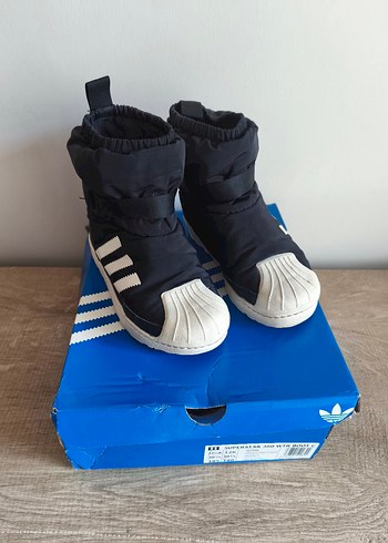 Adidas 30 5 Numara Cocuk Kar Botu