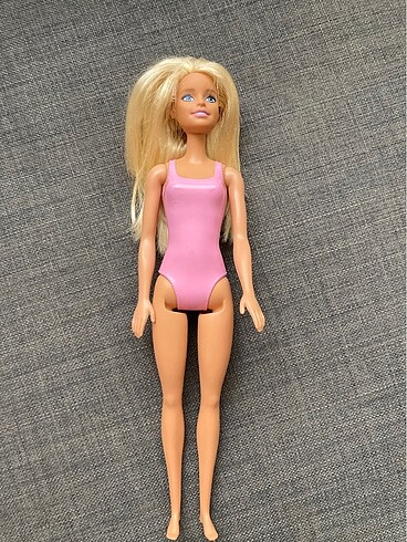 Barbie bebek