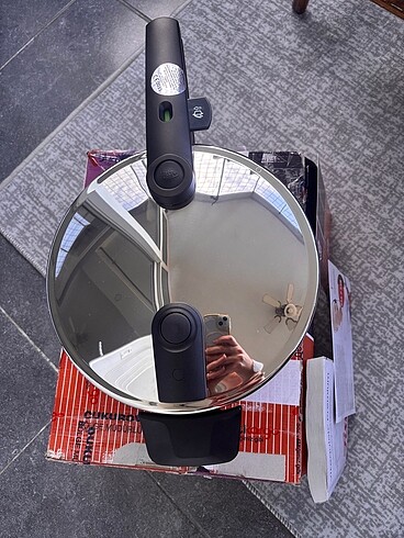 Beden gri Renk Fissler Vitaquick 70.yıl Özel Düdüklü Tencere 4.5 Litre