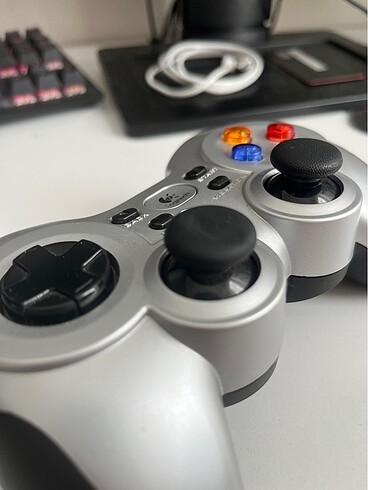  Beden logitech gamepad