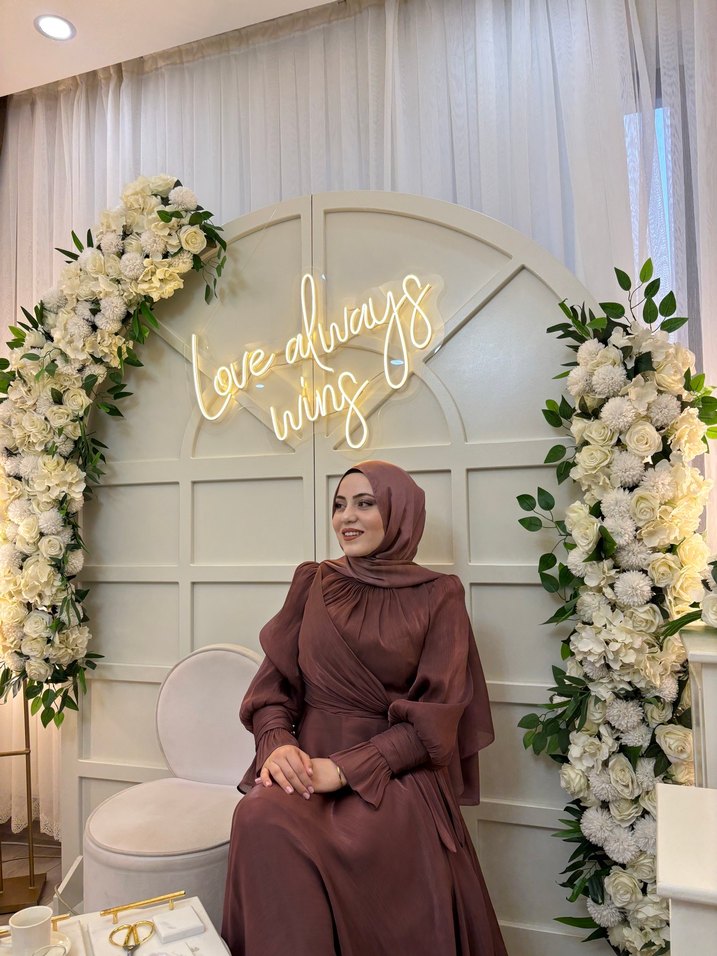 Uzun Drapeli Bohem Gül Kurusu Kadın Abiye - Görsel 2