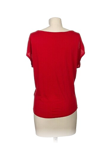s Beden Diğer T-shirt %70 İndirimli.