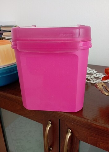 Tupperware Tupperware 4 lt saklama kabı