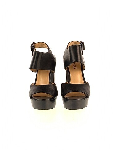 37 Beden Derimod Platform %70 İndirimli.
