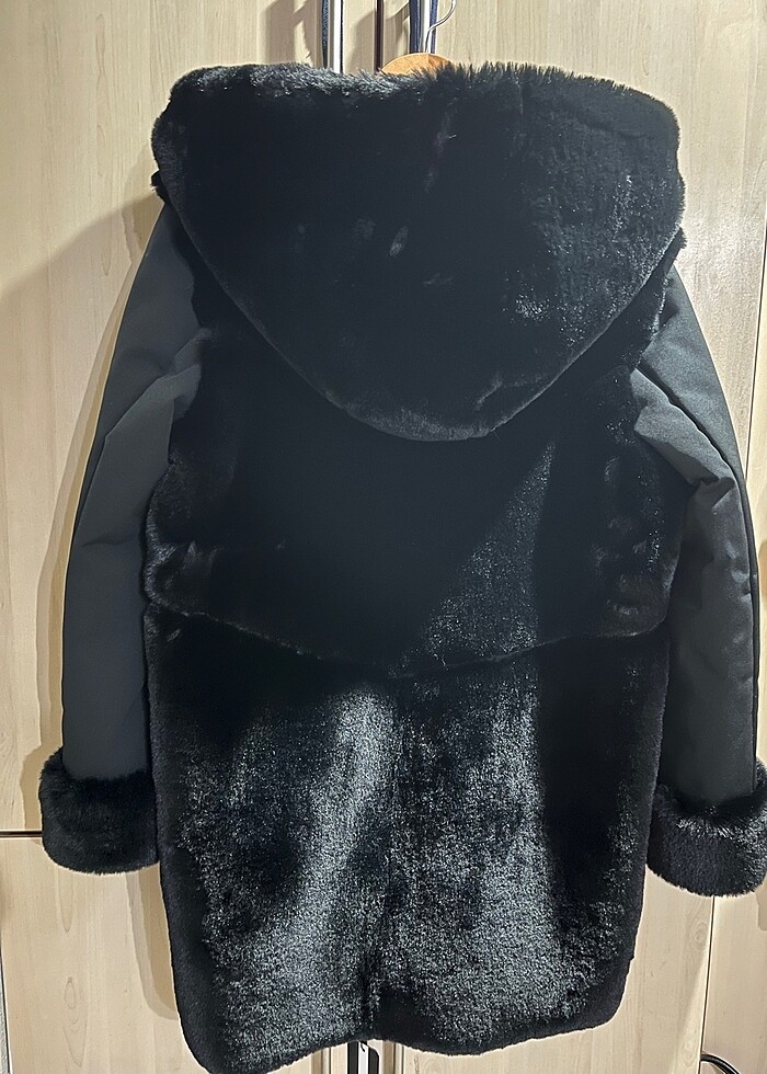 Moda İlgi siyah kürklü kaban - Görsel 4