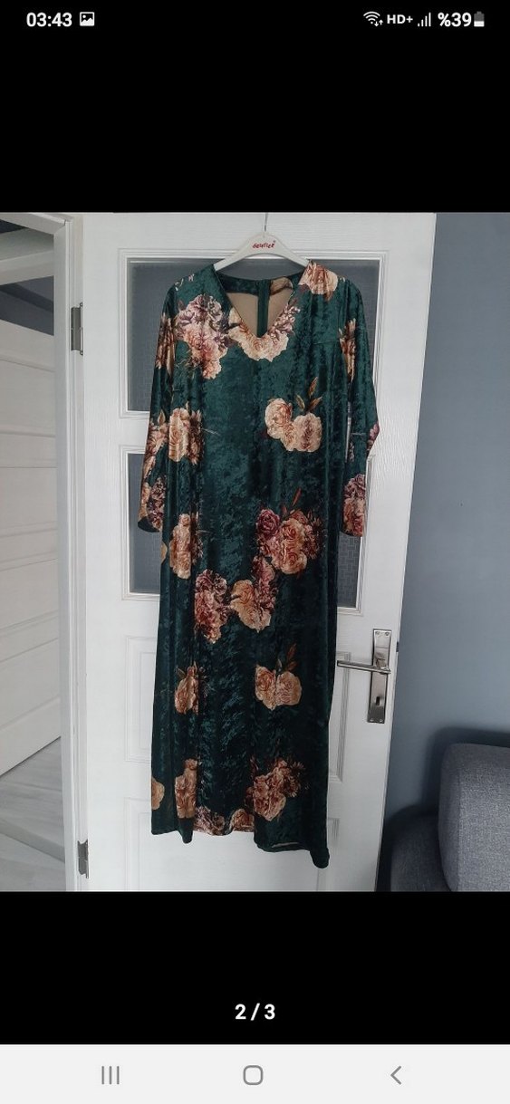 Yeşil Çiçekli Uzun Kollu kadife elbise - Görsel 2