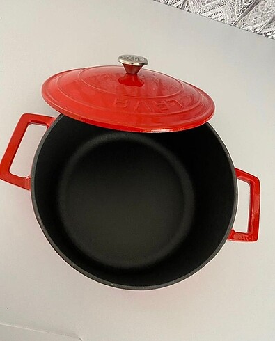  Beden Döküm tencere 22cm