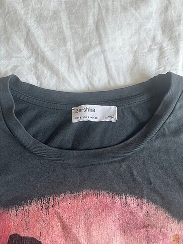 Bershka Bershka tshirt crop s beden