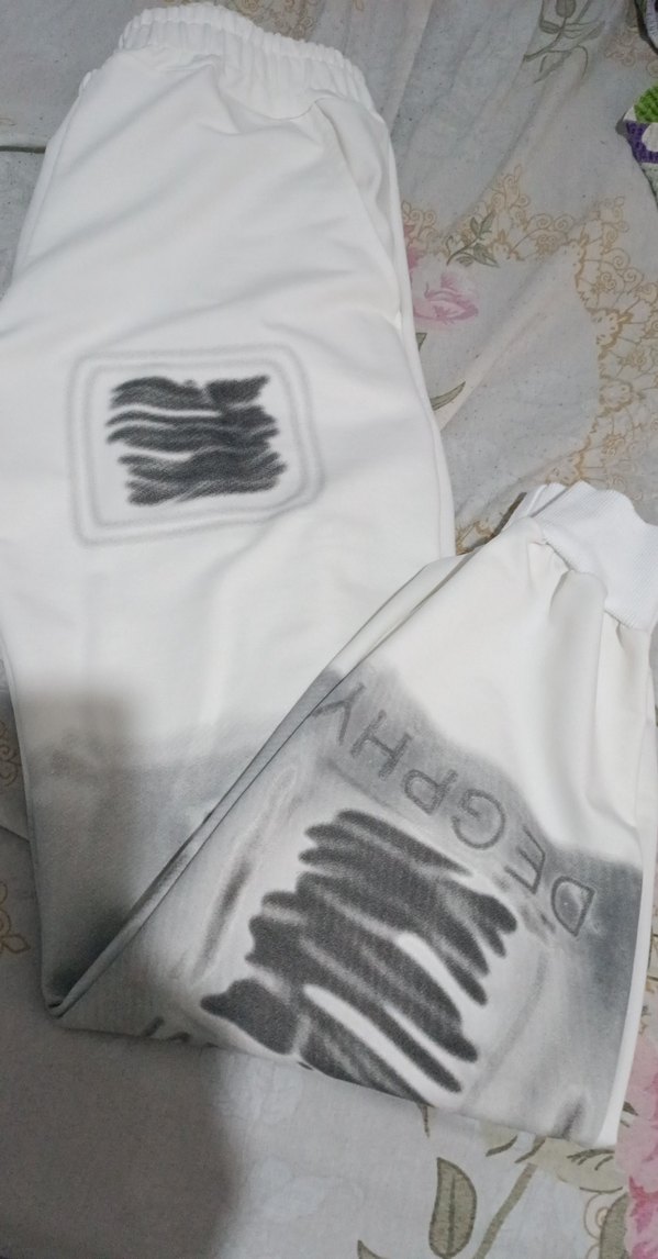 Beyaz Baskılı Oversize Kadın Eşofman - Görsel 3