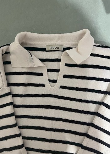 Beyaz Gri Çizgili Yakalı Kadın Triko - Görsel 2