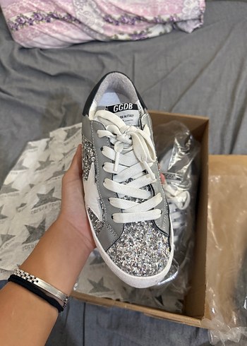 Bej ve Gri Desenli Karton Kutu - Görsel 6