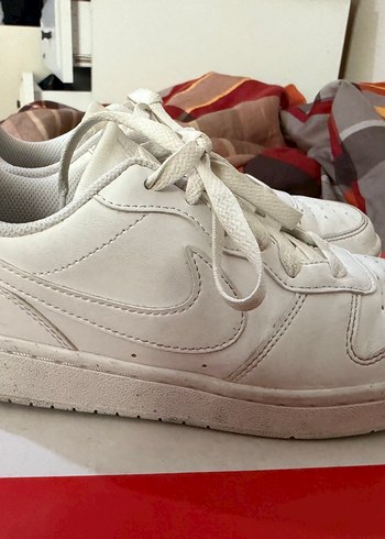 Beyaz Nike Kadın Spor Ayakkabı - Görsel 2