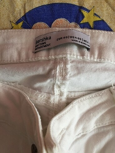 Bershka Beyaz kot