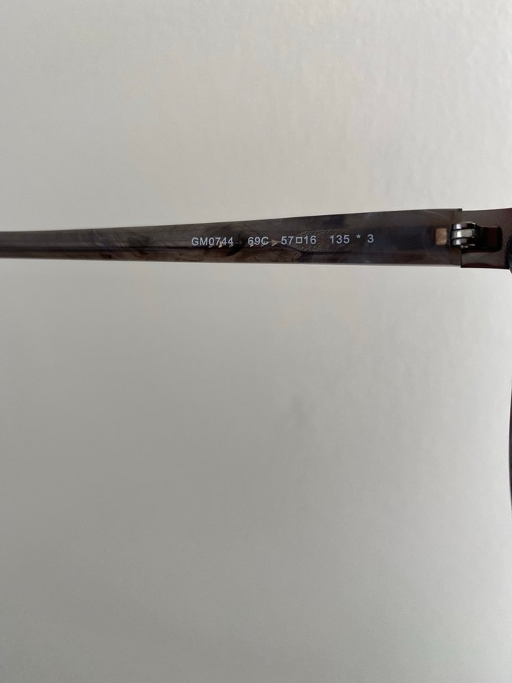 Şeffaf Siyah- Bej Kadın Güneş Gözlüğü - Görsel 3