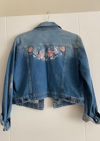 Nakışlı Düğmeli Mavi Kadın Denim Ceket - Görsel 2