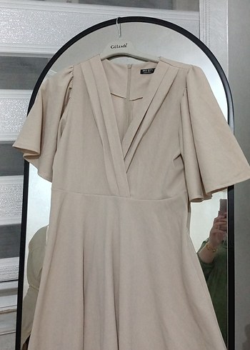Bej Midi Hamile Elbisesi V Yaka Drapeli - Görsel 2