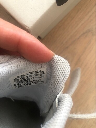 25 Beden Adidas erkek çocuk ayakkabı