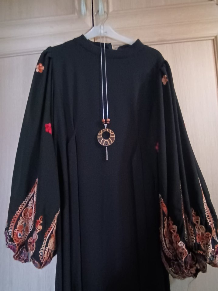 Püsküllü Siyah Bohem Uzun Elbise - Görsel 2