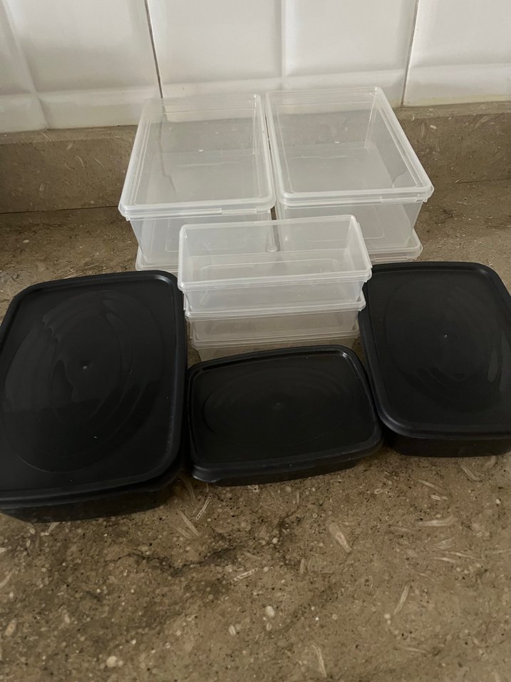 Siyah Kapaklı Şeffaf Saklama Kutuları - Görsel 2