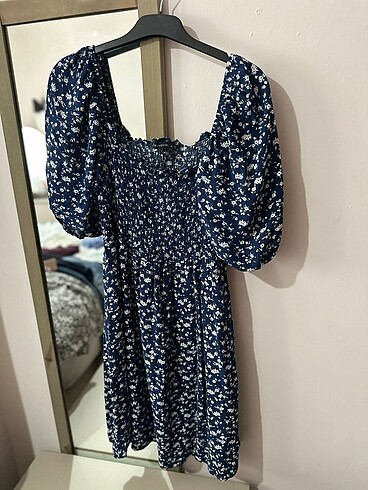 42 Beden Trendyolmilla lacivert kısa elbise