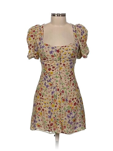 Zara Kısa Elbise %70 İndirimli.