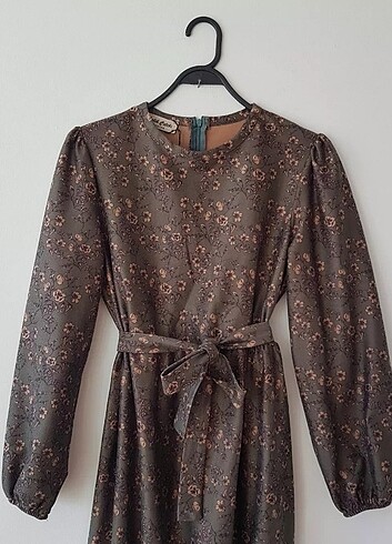 m Beden haki Renk Çiçek desenli uzun vintage kuşaklı elbise
