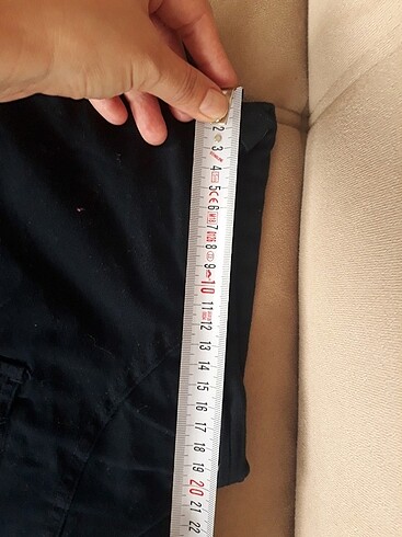 44 Beden Elbisenin rengi laciverttir