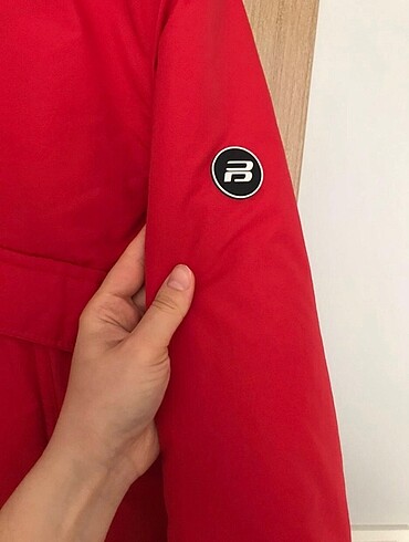 s Beden kırmızı Renk Pull Bear kanguru mont