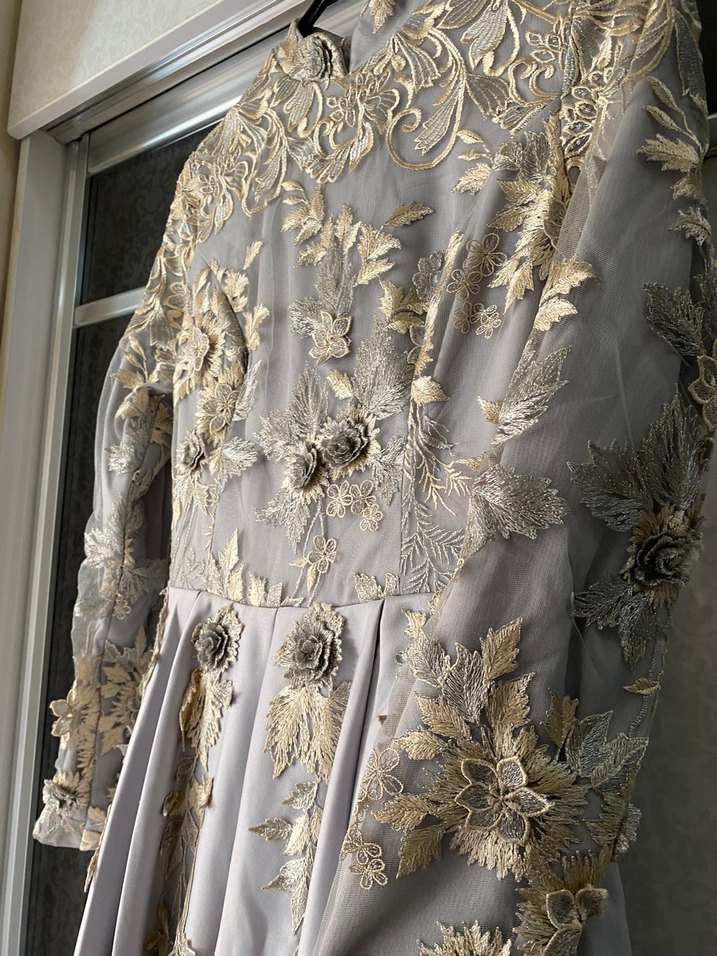 Nakışlı Uzun Kollu Gri Abiye Elbise - Görsel 4