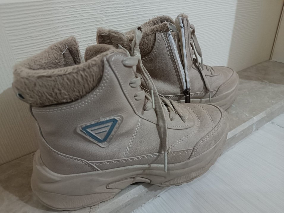 Bej Bağcıklı Kadın Dolgu Topuk Bot - Görsel 2