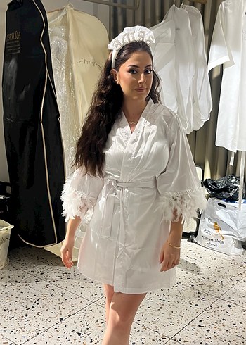 Bride Tacı ve Beyaz Sabahlık - Görsel 2