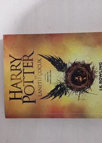 Harry Potter ve Lanetli Çocuk Roman