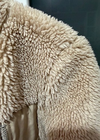 Kısa Kesim Bej Peluş çocuk mont - Görsel 3