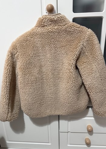 Kısa Kesim Bej Peluş çocuk mont - Görsel 2