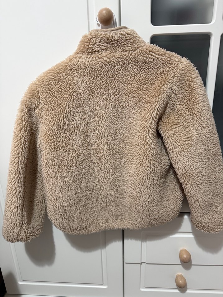 Kısa Kesim Bej Peluş çocuk mont - Görsel 2