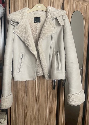 Bershka Bershka Kürklü Bej Süet Kadın Ceket